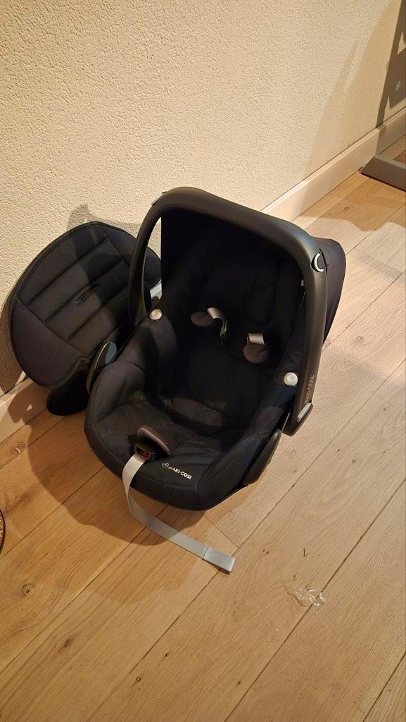 Maxi Cosi Pebble Autostoel - Zwart, Kinderen en Baby's, Autostoeltjes, Gebruikt, Maxi-Cosi, 0 t/m 13 kg, Autogordel, Zijbescherming