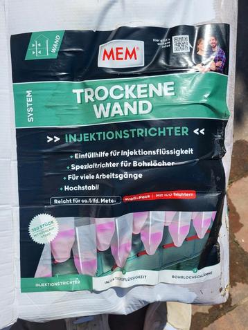 MEM wandinjectie trechters 55 stuks beschikbaar voor biedingen