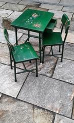 Vintage kindertafeltje/Bureautje 50x40 55 Ho met 2 stoeltjes, Ophalen