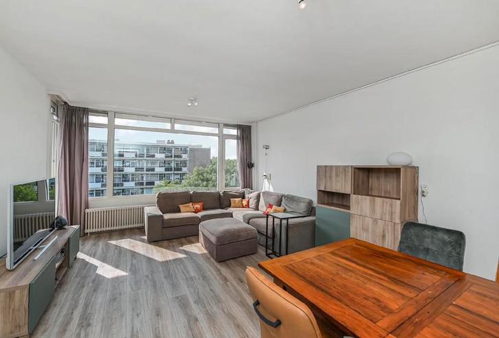 Gratis af halen, Ruime, comfortabele hoekbank met opbergpoef, Huis en Inrichting, Banken | Complete zithoeken, Gebruikt, Ophalen