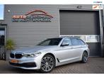 BMW 5-serie Touring 520d xDrive High Executive Edition LED /, Auto's, BMW, Automaat, Stof, Zwart, Diesel