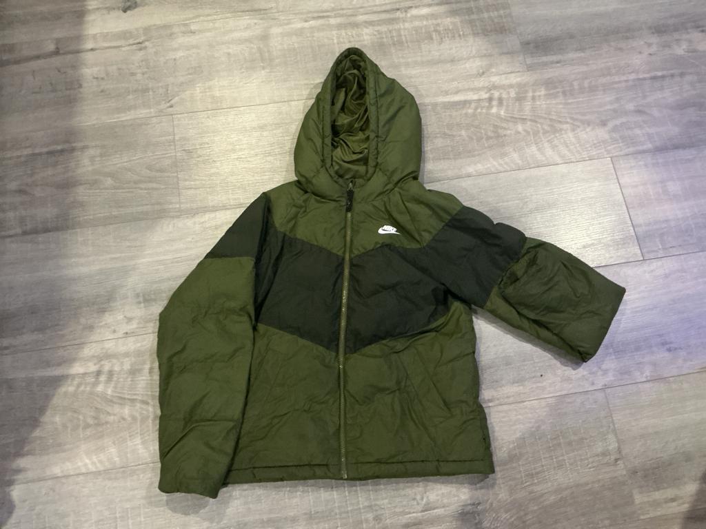 Nike jas maat 158/170, Ophalen, Gebruikt, Jongen of Meisje