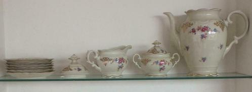 Servies SPENZO 92 Bloem motief Mooi gedekte tafel, Antiek en Kunst, Antiek | Servies los, Ophalen of Verzenden