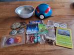 Leuke ijzeren pokemon pokeball vol kaarten en goodies, Dieren en Toebehoren, Ophalen of Verzenden