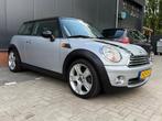 Mini Mini 1.6 Cooper Chili (12 mnd BOVAG garantie), 12 maanden, Stof, Gebruikt, 4 cilinders