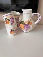 Frans brocante wijnset karaf en 4 glazen met fruit Barbotin, Ophalen of Verzenden, Zo goed als nieuw, Waterglas
