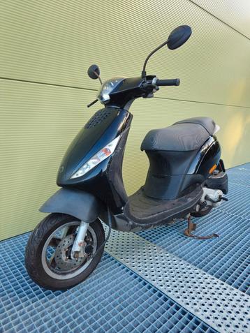 Piaggio Zip  beschikbaar voor biedingen