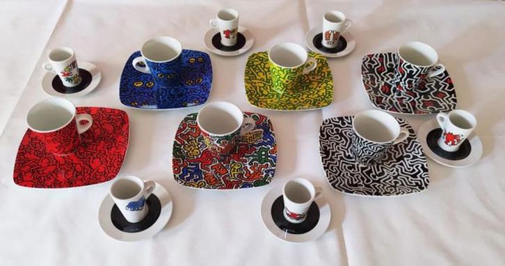 Keith Haring - Tognana servies 24 delig porselein, Verzamelen, Porselein, Kristal en Bestek, Nieuw, Compleet servies, Porselein