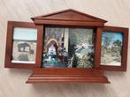 Drie Luik fotolijst in model van huis., Ophalen of Verzenden, Hout, Minder dan 50 cm, Minder dan 50 cm