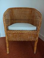 Rotan fauteuil met ecru kussen, Huis en Inrichting, Fauteuils, Ophalen, Gebruikt, 75 tot 100 cm, 50 tot 75 cm
