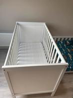 Ikea ledikant met matras, Kinderen en Baby's, Babywiegjes en Ledikanten, Ophalen, Ledikant