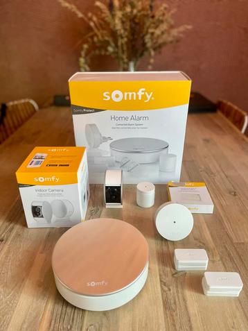 Somfy Home Alarm + Indoor Camera + extra Deursensor beschikbaar voor biedingen