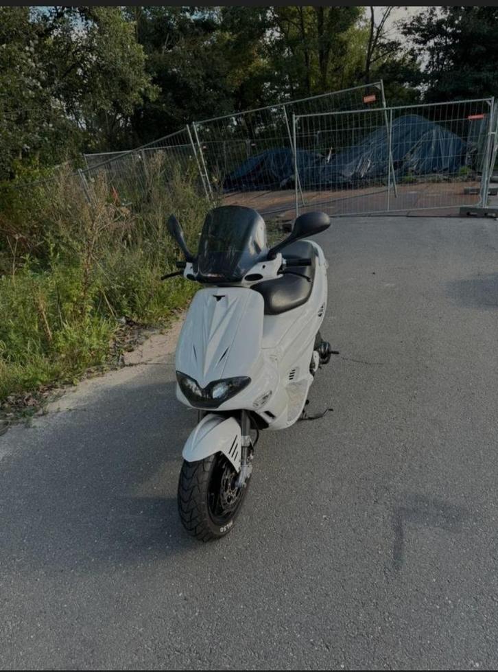Gilera runner 70cc 100km/u, Fietsen en Brommers, Scooters | Piaggio, Zo goed als nieuw, Overige modellen, Maximaal 45 km/u, Tweetakt