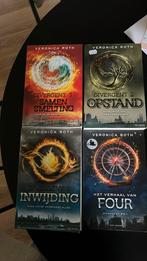 Veronica Roth - Inwijding alle boeken, Ophalen of Verzenden, Zo goed als nieuw, Veronica Roth