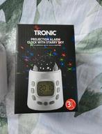 Sterrenhemel Lamp met Klok - Projectie Wekker, Huis en Inrichting, Ophalen of Verzenden, Nieuw, Digitaal, Wekker of Tafelklok