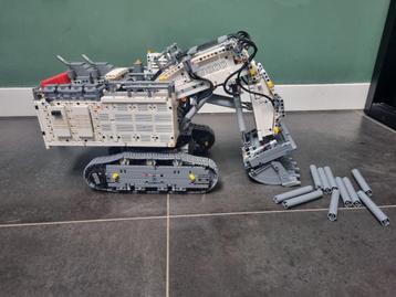 LEGO Technic Liebherr R 9800 Graafmachine 42100 beschikbaar voor biedingen