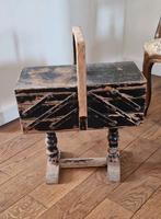 Antieke naaikistje, Antiek en Kunst, Ophalen