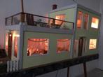 Poppenhuis jaren 60 style, Verzamelen, Poppenhuizen en Toebehoren, Ophalen, Gebruikt, Poppenhuis