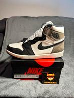 Nike Air Jordan 1 High mocha - Maat 44, Kleding | Heren, Schoenen, Ophalen of Verzenden, Zo goed als nieuw, Zwart, Sneakers of Gympen