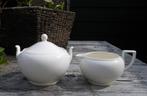 Wedgwood TRADITIONAL PLAIN  Suikerpot met melkkannetje, Overige typen, Ophalen of Verzenden, Zo goed als nieuw, Wedgwood