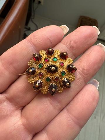 Antieke gouden broche (14 karaat) beschikbaar voor biedingen