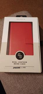 Iphone 11 pro leer rode klaphoesje, Ophalen of Verzenden, Nieuw, IPhone 11 Pro, Hoesje of Tasje