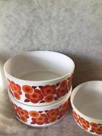 Arcopal. Lotus. 3 ronde schalen. 21,5 en 17 cm. Oranje bloem, Ophalen of Verzenden, Glas, Overige stijlen, Schaal of Schalen