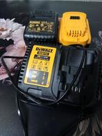 Dewalt DCB115 oplader + 2 accu DCB142 XR-LI-ION, Verzenden, Gebruikt