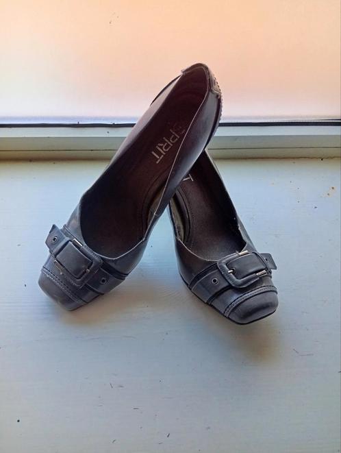Grijs lederen/ leren damesschoenen/ pumps/ hakken | maat 40, Kleding | Dames, Schoenen, Zo goed als nieuw, Pumps, Grijs, Ophalen of Verzenden