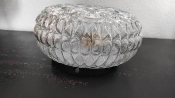 Vintage plafondlamp glas rond met kleine rondjes beschikbaar voor biedingen