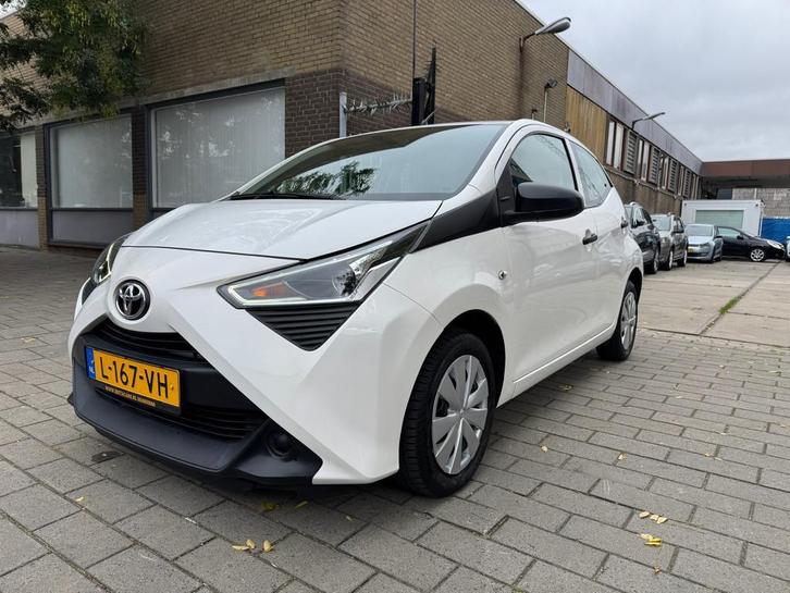 Toyota Aygo 1.0 VVT-i x-fun NAP/AIRCO, Auto's, Toyota, Bedrijf, Te koop, Aygo, ABS, Airbags, Airconditioning, Centrale vergrendeling