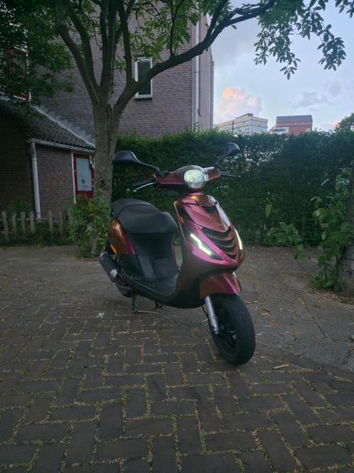 Zip 4t, Fietsen en Brommers, Scooters | Piaggio, Zo goed als nieuw, Zip, Ophalen of Verzenden