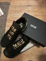 2 x gedragen Versace nieuw maat 43 nw 169€  Nu 95&, Kleding | Heren, Schoenen, Wit, Ophalen of Verzenden, Versace, Sneakers of Gympen