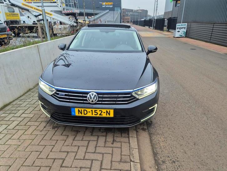 Volkswagen Passat 1.4 TSI 160KW GTE Phev Dsg6 2016 Zwart, Auto's, Volkswagen, Particulier, Passat, Hybride Elektrisch/Benzine