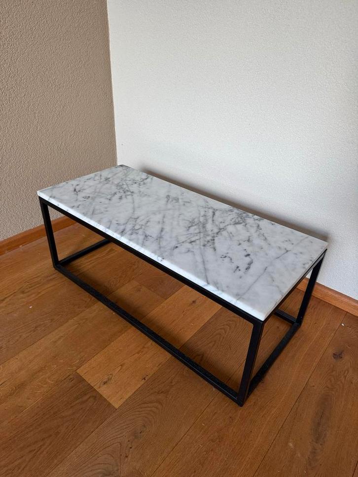 Zuiver marmeren salontafel, Huis en Inrichting, Tafels | Salontafels, Zo goed als nieuw, Minder dan 50 cm, Minder dan 50 cm, 50 tot 100 cm