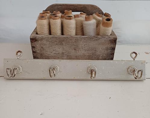 Klein kapstokje met Draadhaakjes, Antiek en Kunst, Curiosa en Brocante, Ophalen of Verzenden