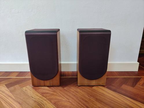 B&W DM22  vintage monitor luidsprekers, Audio, Tv en Foto, Luidsprekers, Gebruikt, Front, Rear of Stereo speakers, 60 tot 120 watt