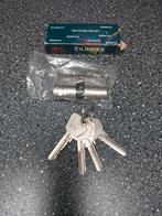 Deur Cilinderslot met 4 Sleutels, Ophalen of Verzenden, Zo goed als nieuw, Overige materialen, Slot