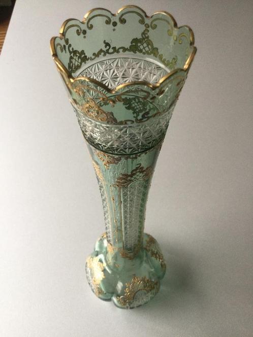 Antieke 19e eeuwse  Boheemse vaas, Antiek en Kunst, Antiek | Glas en Kristal, Ophalen of Verzenden