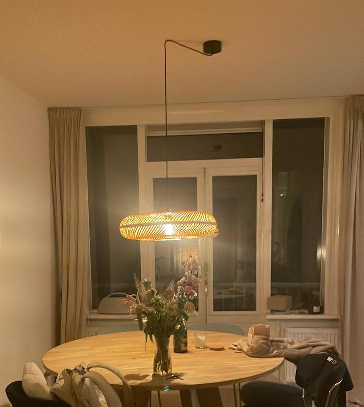 Rotan hanglamp - Stijlvol en sfeervol, Huis en Inrichting, Lampen | Hanglampen, Zo goed als nieuw, Minder dan 50 cm, Hout, Ophalen