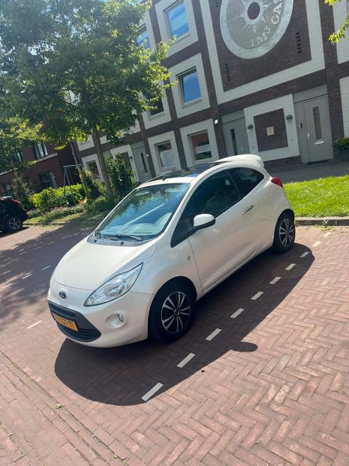 Ford Ka 1.2 Titanium met airco en panoramadak, Auto's, Ford, Particulier, Ka, Airbags, Airconditioning, Centrale vergrendeling