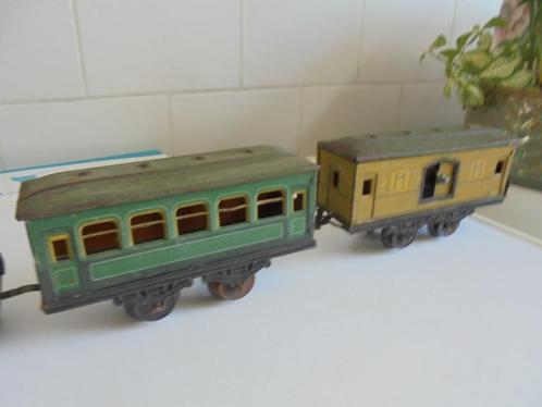 Oud blikken Trein Wagons Made in Germa, Hobby en Vrije tijd, Modeltreinen | Overige schalen, Gebruikt, Treinset, Gelijkstroom