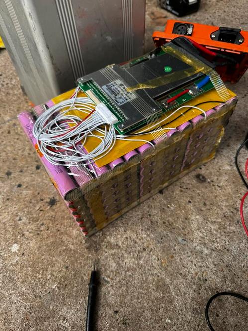 Lithium accu 48V ( 182x 18650 cel ), Doe-het-zelf en Verbouw, Elektra en Kabels, Gebruikt, Overige typen, Ophalen