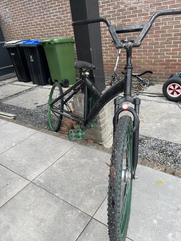 Lange drift fiets beschikbaar voor biedingen