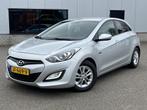 Hyundai i30 1.6 GDI i-Motion Plus ECC NAV CRUISE TREKHAAK, Auto's, Hyundai, Voorwielaandrijving, Euro 5, Gebruikt, 1591 cc