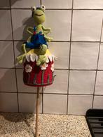 Kikker op stok kruipt in potje, Ophalen of Verzenden