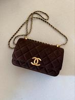 Cc bruin suede tas, Sieraden, Tassen en Uiterlijk, Tassen | Damestassen, Ophalen of Verzenden, Zo goed als nieuw, Bruin, Schoudertasje