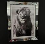XL Eric Kuster spiegellijst met leeuwenfoto 90x70 cm, Audio, Tv en Foto, Fotografie | Fotolijsten, Ophalen, Zo goed als nieuw