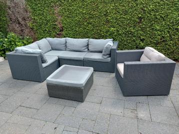 Loungeset Inclusief kussens,  Bezorging is mogelijk  beschikbaar voor biedingen