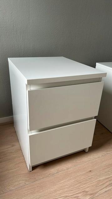 Ikea Malm nachtkast wit met 2 lades B40xD48xH55cm beschikbaar voor biedingen